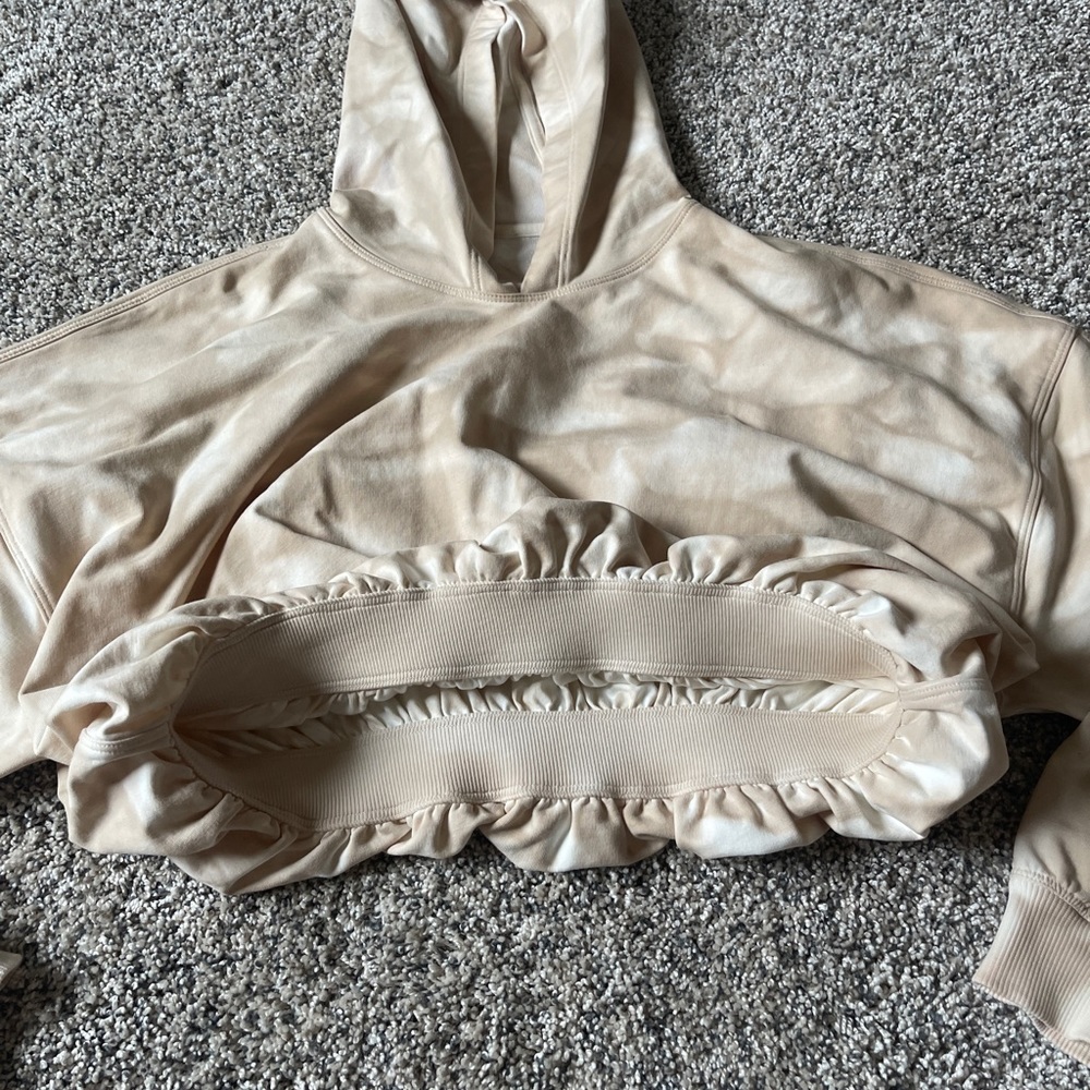 Lululemon LA All Yours Bubble Hem Hoodie - Picture 9 of 9